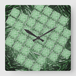 Falsche Keramik, simulierte Gramm- und Wandteile. Quadratische Wanduhr