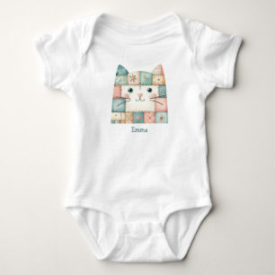Falsche Patchwork-Pastell-Hütte-Kitty-Gesicht Baby Strampler