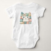 Falsche Patchwork-Pastell-Hütte-Kitty-Gesicht Baby Strampler (Rückseite)