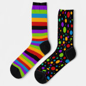 Falsche Regenbogenstreifen und Polka-Dotsocken Socken (Linkes Detail)