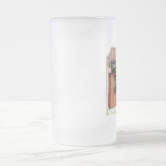 Falsche Zahl-mattierte Tasse (Mittel)