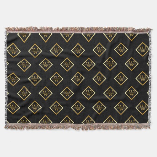 Falsches Gold-Achsen-Monogramm – Schwarz & Gold Decke (Vorderseite)
