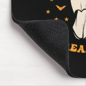 Falschheit und Tabellenkalkulation Halloween-Buchh Mousepad (Ecke)