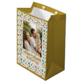 Faltes Foil Grußkarte Mittlere Geschenktüte (Vorderseite Schrägansicht)