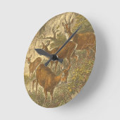 Familie des Rogens - Rotwild in einem Wald Runde Wanduhr (Winkel)