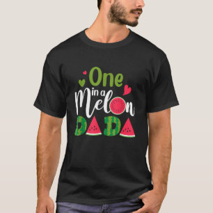 Familie Eins in einem Melon Dada Geburtstagsparty  T-Shirt