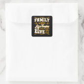 Familie, in der das Leben beginnt und Liebe nie en Quadratischer Aufkleber (Tasche)