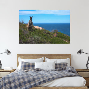 Familie Kangaroo mit Kind, die die Ozeanseite geni Leinwanddruck