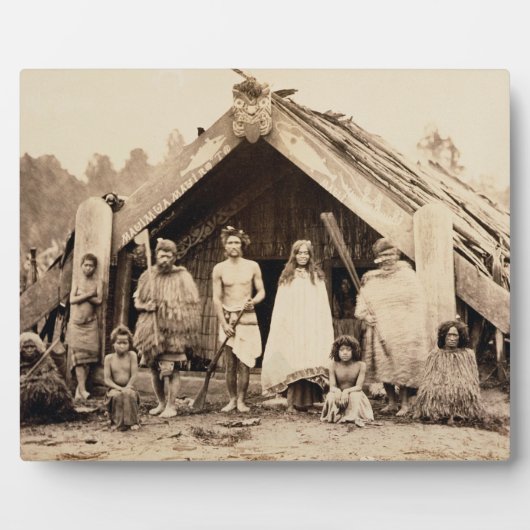 Familie Maori, Neuseeland, c.1880s (Albumen-Druck) Fotoplatte (Vorderseite)