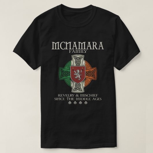 Familie McNamara Arm Irland Irish Celtic Cross T-Shirt (Design vorne)