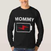 Familie passt Weihnachtsbatterie Funny Mommy Xmas T-Shirt (Vorderseite)