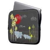 Familie Whimsical Elephant in Wald & Rote Sonne Laptopschutzhülle (Vorderseite Links)