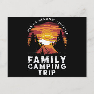 Familien-Campingausflug im Retro-Stil 2024 passend Postkarte