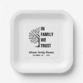 Familienbaum, auf den wir Wiedersehen vertrauen Pappteller (Vorderseite)