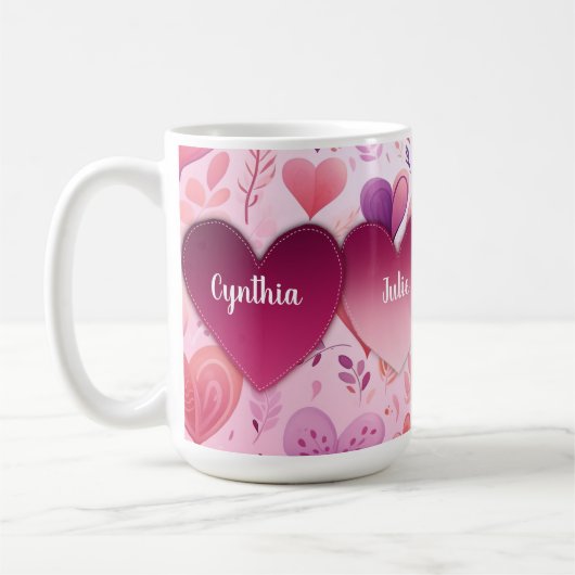 Familiengepatchte Herzen auf Muster mit Namen Kaffeetasse (Links)