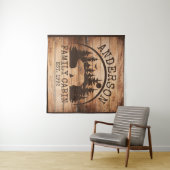 Familienhaus Name Personalisiert rustikale Holzart Wandteppich (Beispiel (Horizontal))