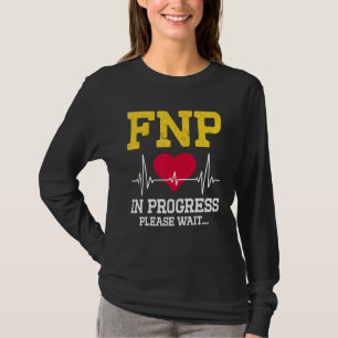 Familienkrankenpfleger-Praktikerin in Ausbildung T-Shirt