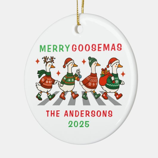 Familienmonogramm Weihnachtsgoose Keramik Ornament (Links)
