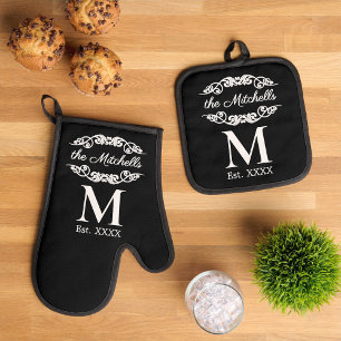 Familienname Antike weiße Filigree Bildrolle auf s Ofenhandschuh & Topflappen-Set