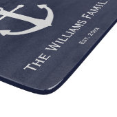Familienname auf nautischem Blau und Weiß Schneidebrett (Ecke)