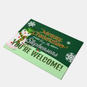 Familienname bei Snowman GREEN Willkommen Fußmatte (Schrägansicht)