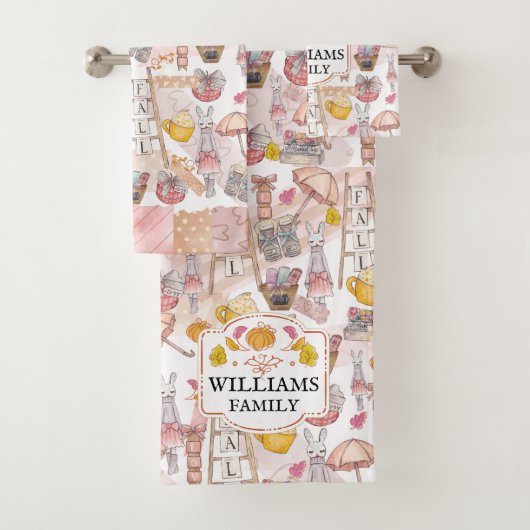 Familienname Herbstfarbenfall Badhandtuch Set (Insitu)