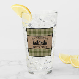 Familienname Kabinen Bäume zeigen grünes Kariertes Glas