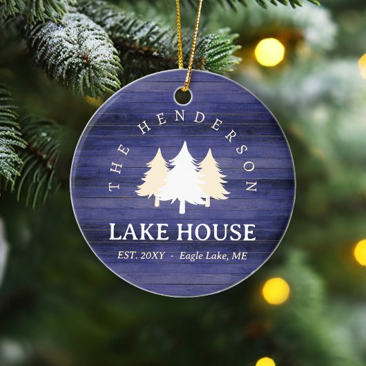 Familienname Lake House Pine Trewood Personalisier Keramik Ornament