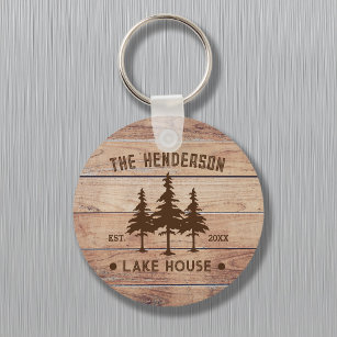 Familienname Lake House Pine Trewood Personalisier Schlüsselanhänger