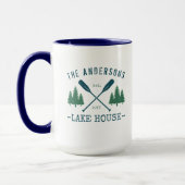 Familienname Lake House Rustikale Oars Pine Trees Tasse (Links)