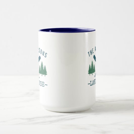 Familienname Lake House Rustikale Oars Pine Trees  Tasse (Zentrum)