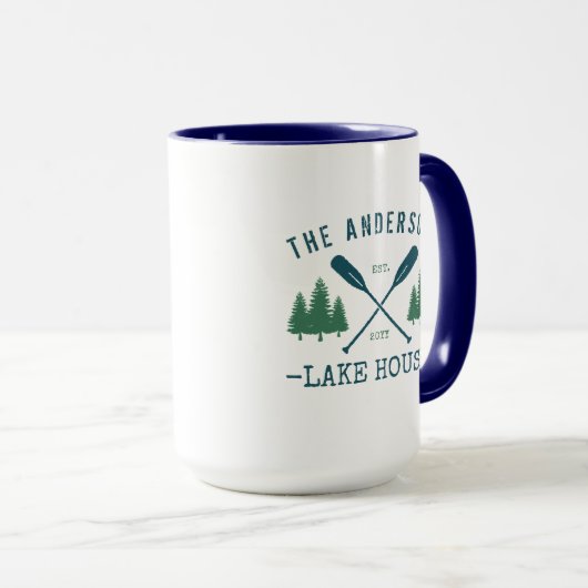 Familienname Lake House Rustikale Oars Pine Trees Tasse (VorderseiteRechts)