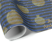 Familienname Moderne Navy Black Gold Weihnachten Geschenkpapier (Rolleneckpunkt)