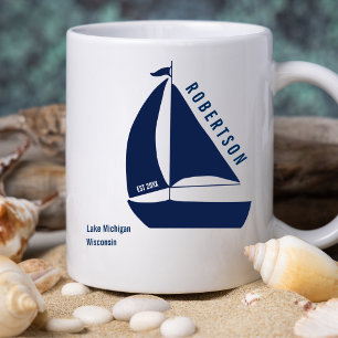 Familienname Navy Blue Segelboot am Seehaus Kaffeetasse