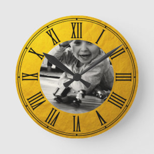 Familienpersonalierte goldene Vintage-Foto / indiv Runde Wanduhr