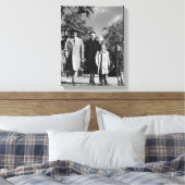 Familienspaziergang Leinwanddruck (Insitu (Schlafzimmer))