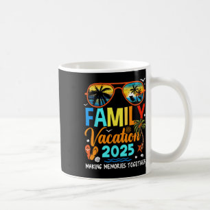 Familienurlaub 2025 Erinnerungen schaffen Familien Kaffeetasse