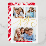 FAMILY 3 FOTO Kalligraphie Spaß JOY gold Folien Feiertagskarte<br><div class="desc">von kat massard >>> WWW.SIMPLYSWEETPAPERIE.COM <<< Ein lustiges Skript kalligraphische Karte Design mit dem Zitat "MERRY" in glänzenden Folie,  und Kreuzschlüpfmuster auf der Rückseite. Mit Platz für 3 Ihrer Lieblings-Fotos!</div>