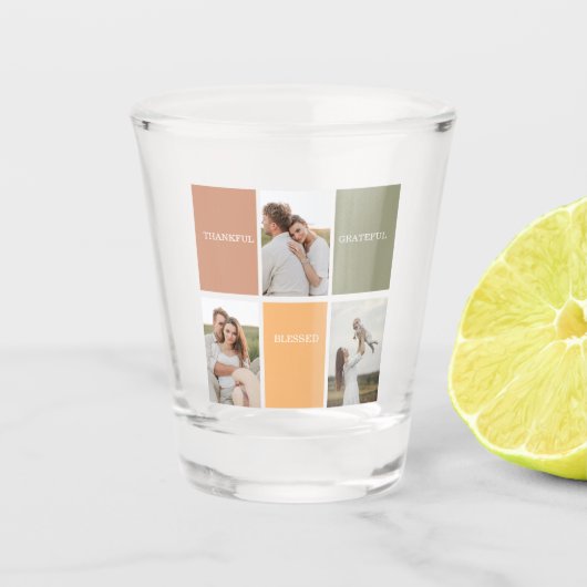 Family Collage Foto | Dankbar gesegnet dankbar Schnapsglas (Vorderseite)