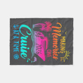 Family Cruise 2026 Making Memories One Cruise At A Fleecedecke (Vorderseite (Horizontal))