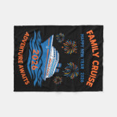 Family Cruise Happy New Year 2026 Adventure  Fleecedecke (Vorderseite (Horizontal))