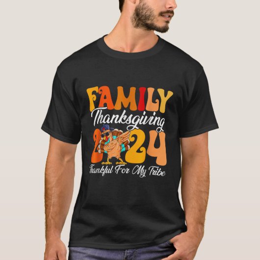 Family Erntedank 2024 Crew Dab bing Turkey Grou T-Shirt (Vorderseite)