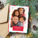 FAMILY FOTO Modernes Mindest-Ränder Rosa Feiertagskarte<br><div class="desc">per kat massard >>> WWW.SIMPLYSWEETPAPERIE.COM<<< An elegant card design featuring quote that you can change yourself! White geometric border on the backside, giving you the opportunity to handwrite a personal message or place a full portrait photo. NOTE >> Kontaktieren Sie mich kat@simplysweetpaperie.com wenn Sie Hilfe benötigen, um Ihre Fotos perfekt...</div>