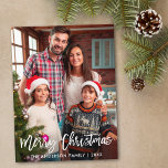 Family Foto Modernes Pinselskript Frohe Weihnachte Postkarte<br><div class="desc">Moderne Pinselschrift Frohe Weihnachtsfamilien Foto Postkarte</div>