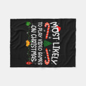 Family Matching Most Likely To Play Video Games On Fleecedecke (Vorderseite (Horizontal))
