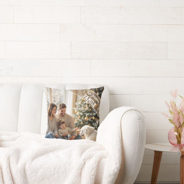 Family modern script Text Overlay with Two Photos Kissen (Liege)