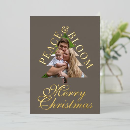 Family photo pine tree script gray gold real  folieneinladung (Stehend vorne)