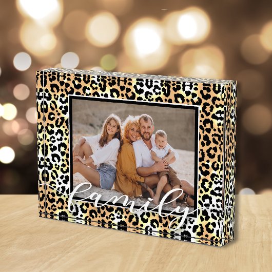 FAMILY Script Overlay Leopard Tiermuster Fotoblock