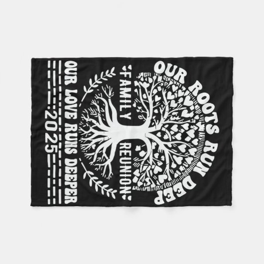 Family Wiedersehen 2025 Unsere Wurzeln laufen tief Fleecedecke (Vorderseite (Horizontal))