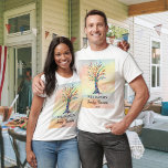 Family Wiedersehen Family Tree Herren T - Shirt<br><div class="desc">Diese stilvollen T - Shirt sind mit einem Mosaikbaum in den Farben des Regenbogens auf einem Aquarell dekoriert. Passen Sie sie mit Ihrem Familiennamen und dem Jahr Ihrer Wiedersehen an. Verwenden Sie die Option Weitere anpassen, um die Textgröße, den Stil oder die Farbe zu ändern, wenn Sie möchten. Weil wir...</div>